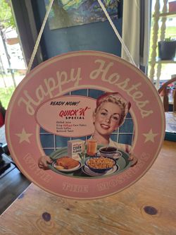 Retro style "Hostess with the mostess" theme container with lid and carry strap