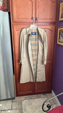 Men’s Burberry trench coat