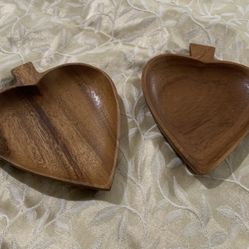 Anthurium Shaped Small Wooden Bowls Vintage Monkey Pod Wood Carved Dishes. Set 2