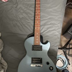 Epiphone Les Paul Special II and Amp