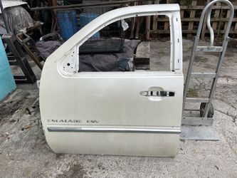 Escalade 2011 Driver Door