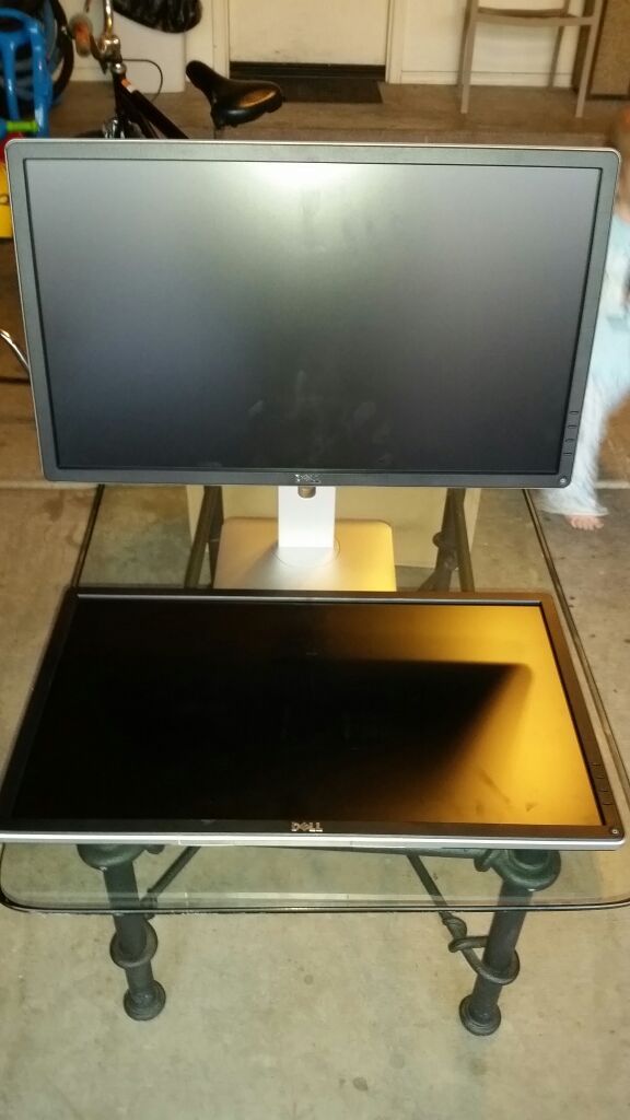 Dell P2424hb 24 Inch Wide Screen Led Monitors Computer Equipment Dell P2424hb 24 Inch Wide Screen Led Monitors Computer Equipment In El Mirage Az Offerup