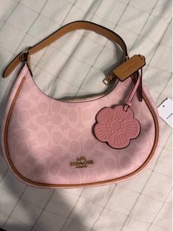 Coach powder pink