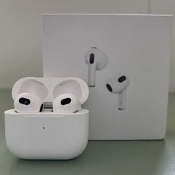 Apple airpods (3rd generation) Bluetooth wireless earphone charging case - white