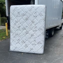   Mattresses: twin, full , queen regular ,  Colchon Nuevo Colchones plush or pillow top available cama bed mattress 