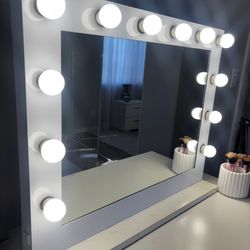 vanity mirror 