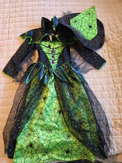 Girls Halloween costumes