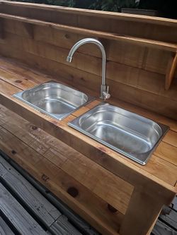 Mud Kitchen With Working Faucet 
