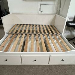 Ikea White Hemnes Daybed 