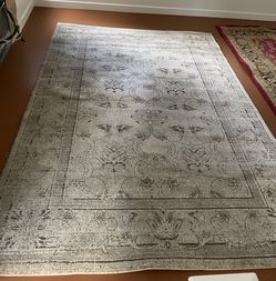 $75! BIG Ivory & Dark Brown Design Rug 10’ X 7’