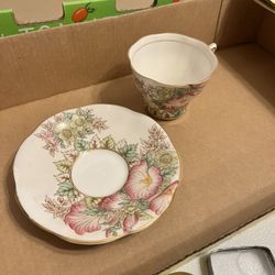 Teacup and saucer vintage, Rosina Bone China 