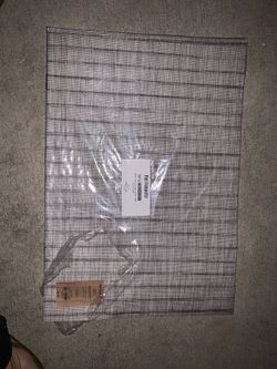Pier 1 table mat