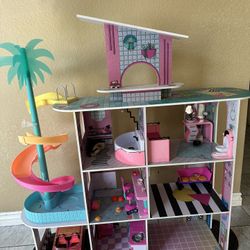 LOL Surprise Doll Playhouse 
