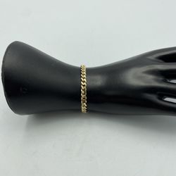 10kt Yellow Gold Curb Link Bracelet 8”