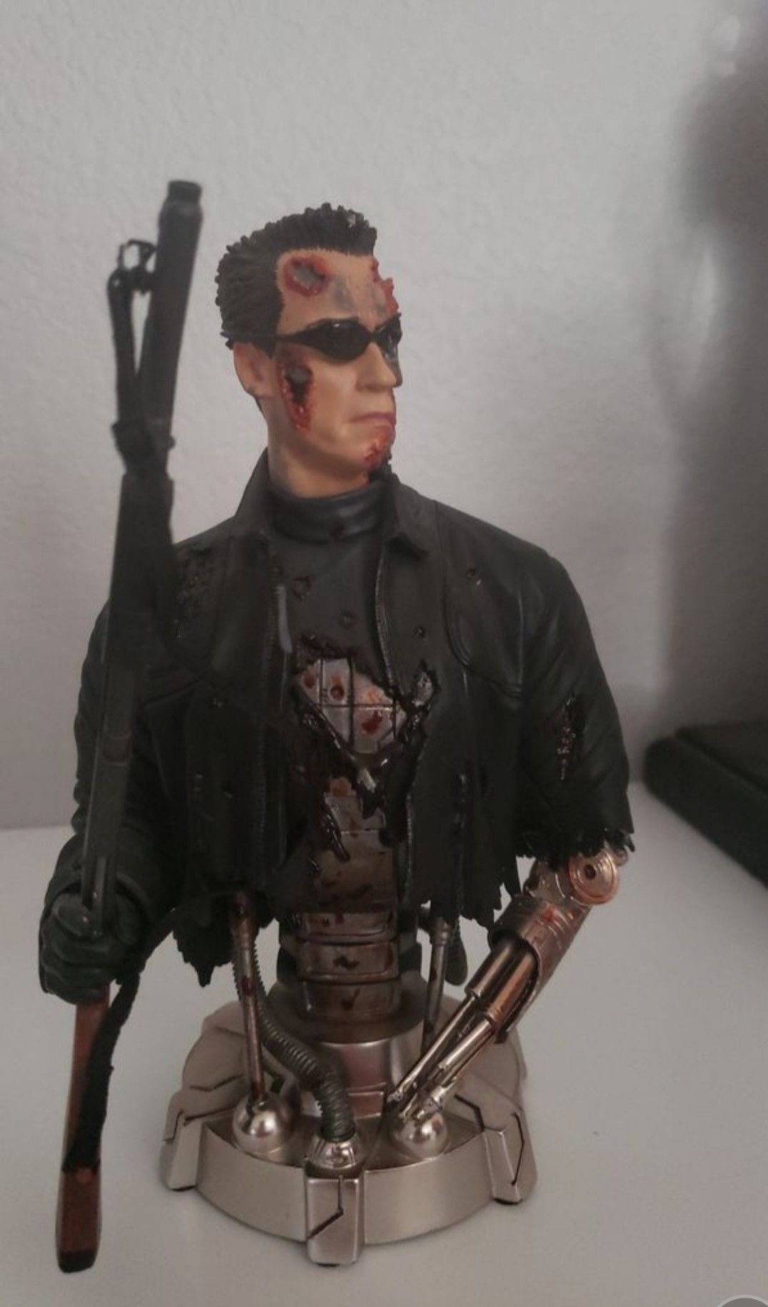 Rare Terminator 3 limited edition statue