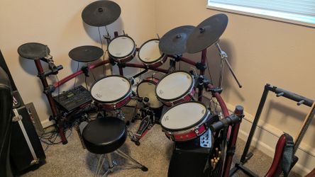 Roland TD-10 V-Drums Red Kit + TDW-1, DW 5000 Double Pedal & Amp
