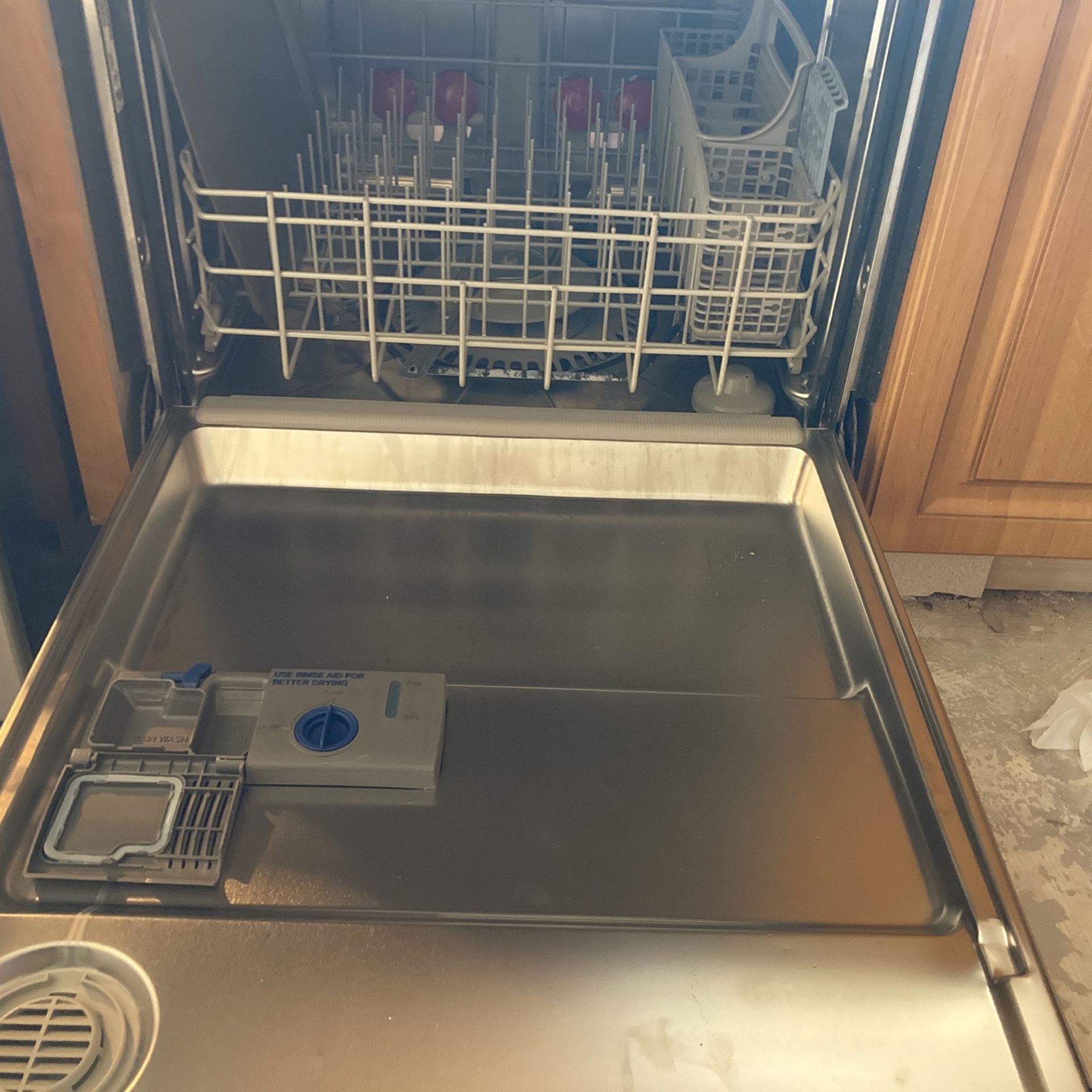 Kenmore Elite Dishwasher for Sale in Boca Raton, FL OfferUp