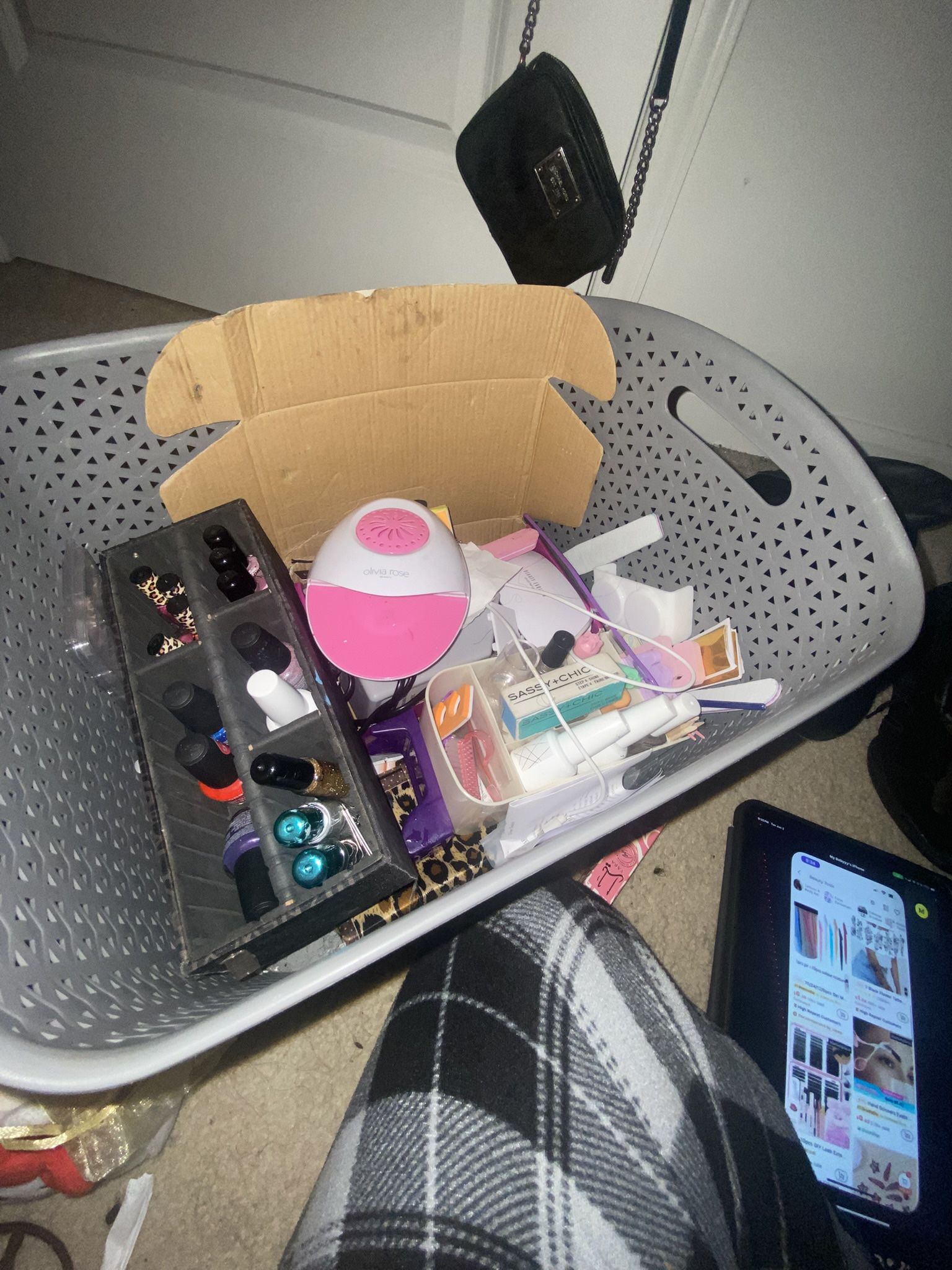 Nail Lot