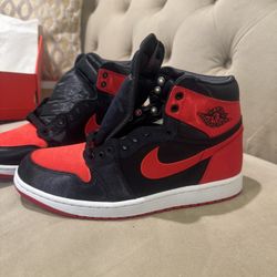 Jordan Retro 1's OG High Satin Unisex