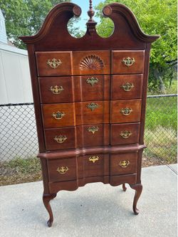 Wood dresser