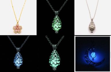 Necklaces Glow