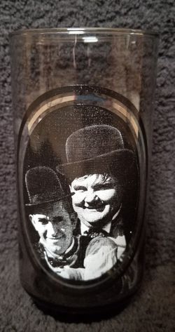 Vintage 1979 Arby's Laurel & Hardy "Wrong Again" Collector's Glass