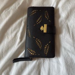 wallet with multiple space