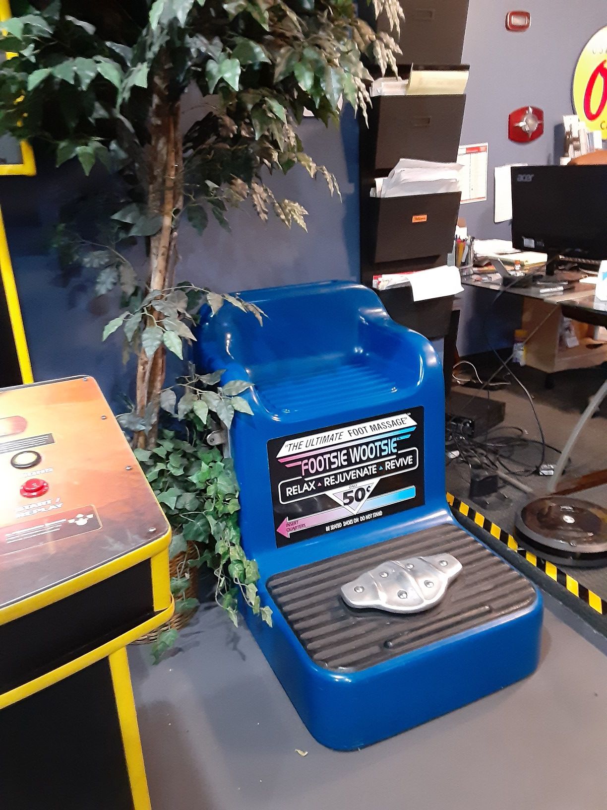 FOOTSIE WOOTSIE FOOT MASSAGE CHAIR for Sale in Seattle, WA OfferUp