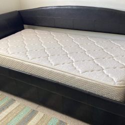 Free Twin Bed w/ Pullout