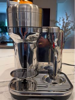 Breville Nespresso Vertuo Creatista – Excellent Condition