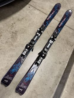 Salomon Skis 146cm
