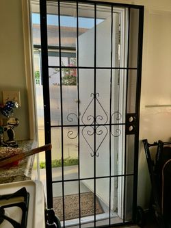 Black Screen Door 32/80