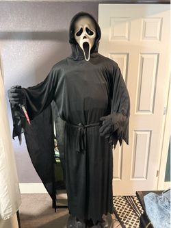 Life size ghost face Scream animatronic works