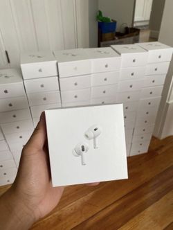 Apple 2nd Generation AirPods 