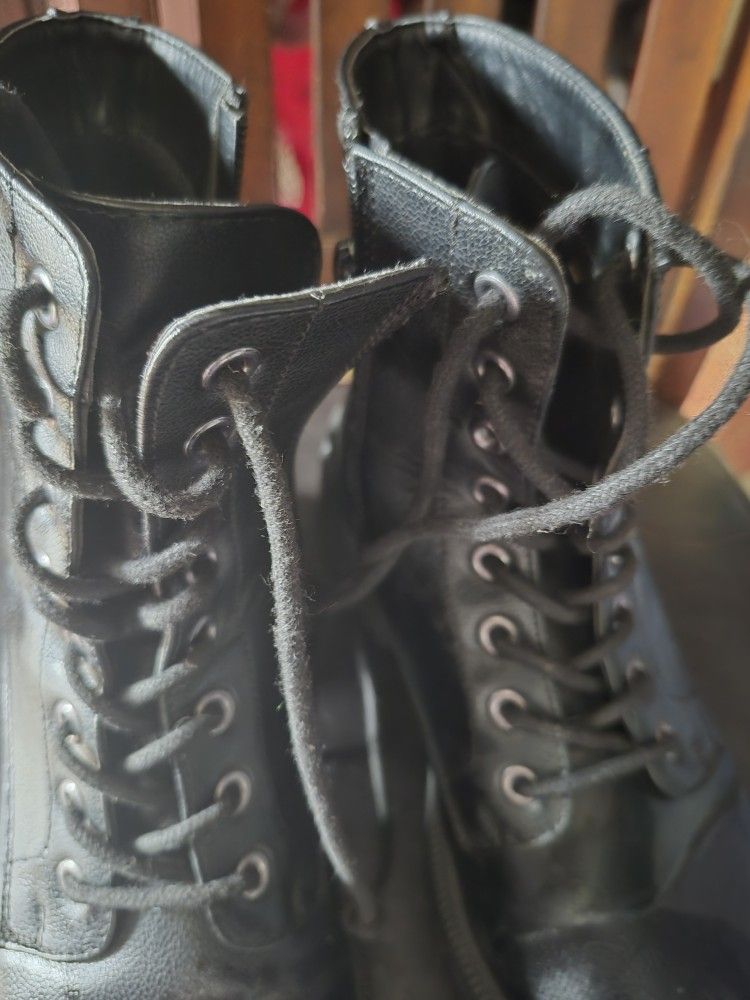 Womens SuGAR High Lased Up ...fairley New Size 8.5