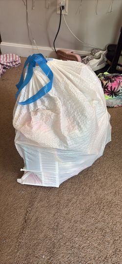 Bag full of Barbie’s/barbie clothes/furni etc
