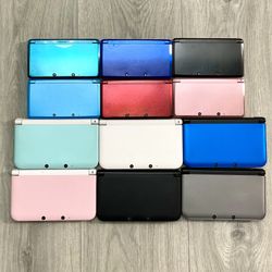 Nintendo 3DS With Games And Charger 