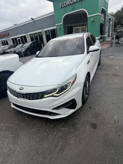 2020 KIA Optima