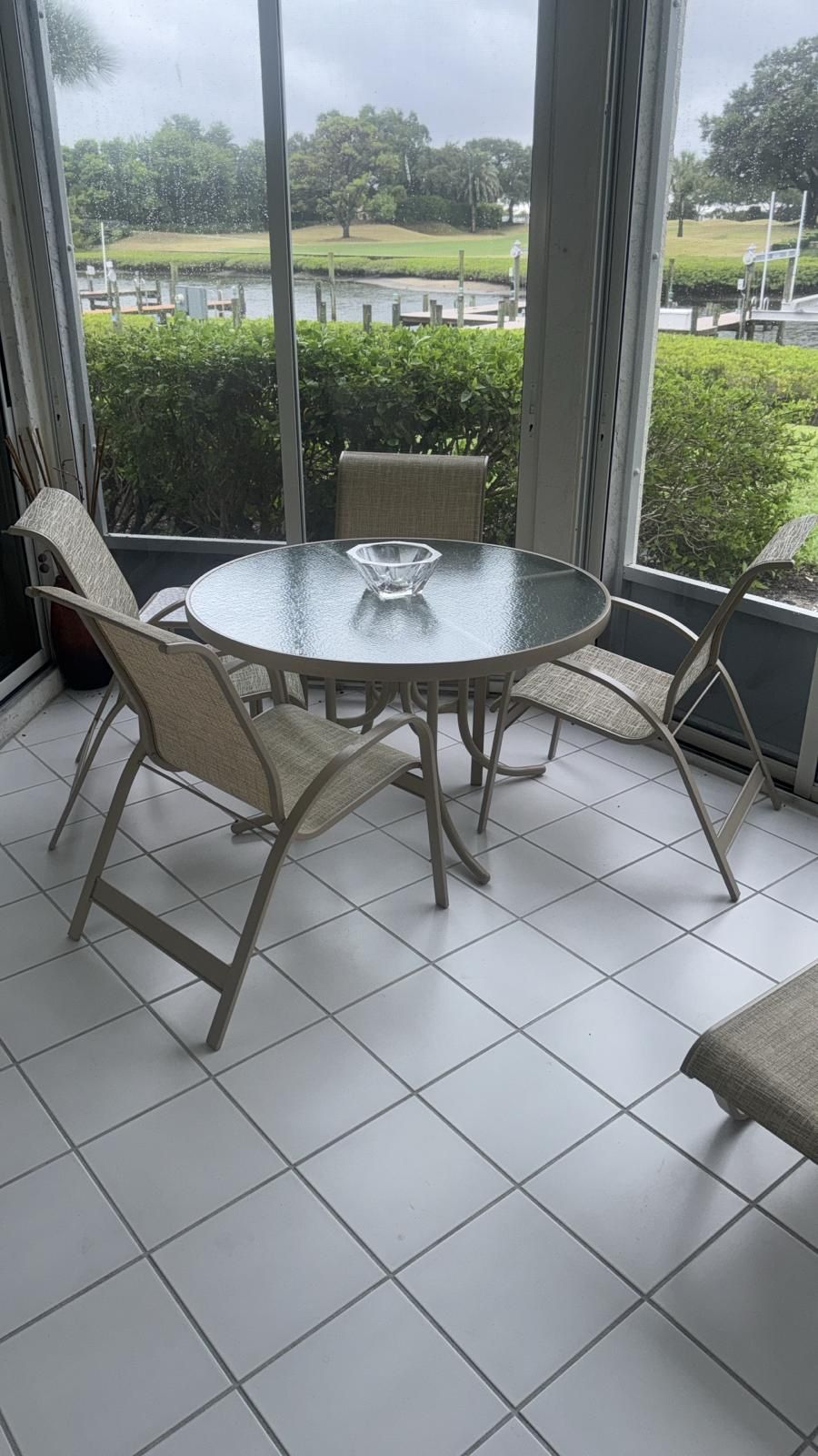 Large Patio Set - Great Condition