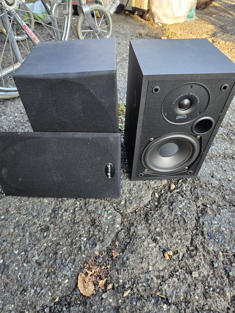 Polk Audio R10 Speakers