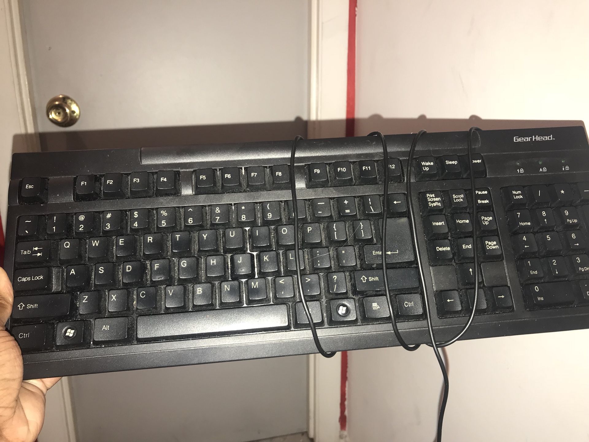 Brand new Gear Head desktop keyboard. I ONLY MEET UP AT POLICE STATIONS.