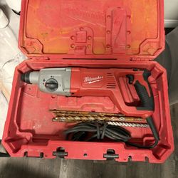 MILWAUKEE ROTARY HAMMER DRILL