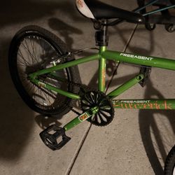 Free Agent Maverick Bike