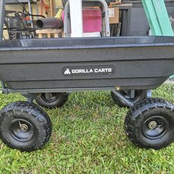 Nice Excellent Condition Small gorilla cart.