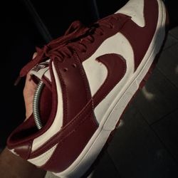 Nike Dunks 