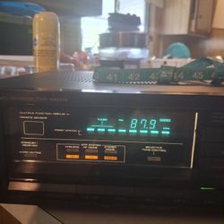 STERO ONKYO TX. 82 TUNER