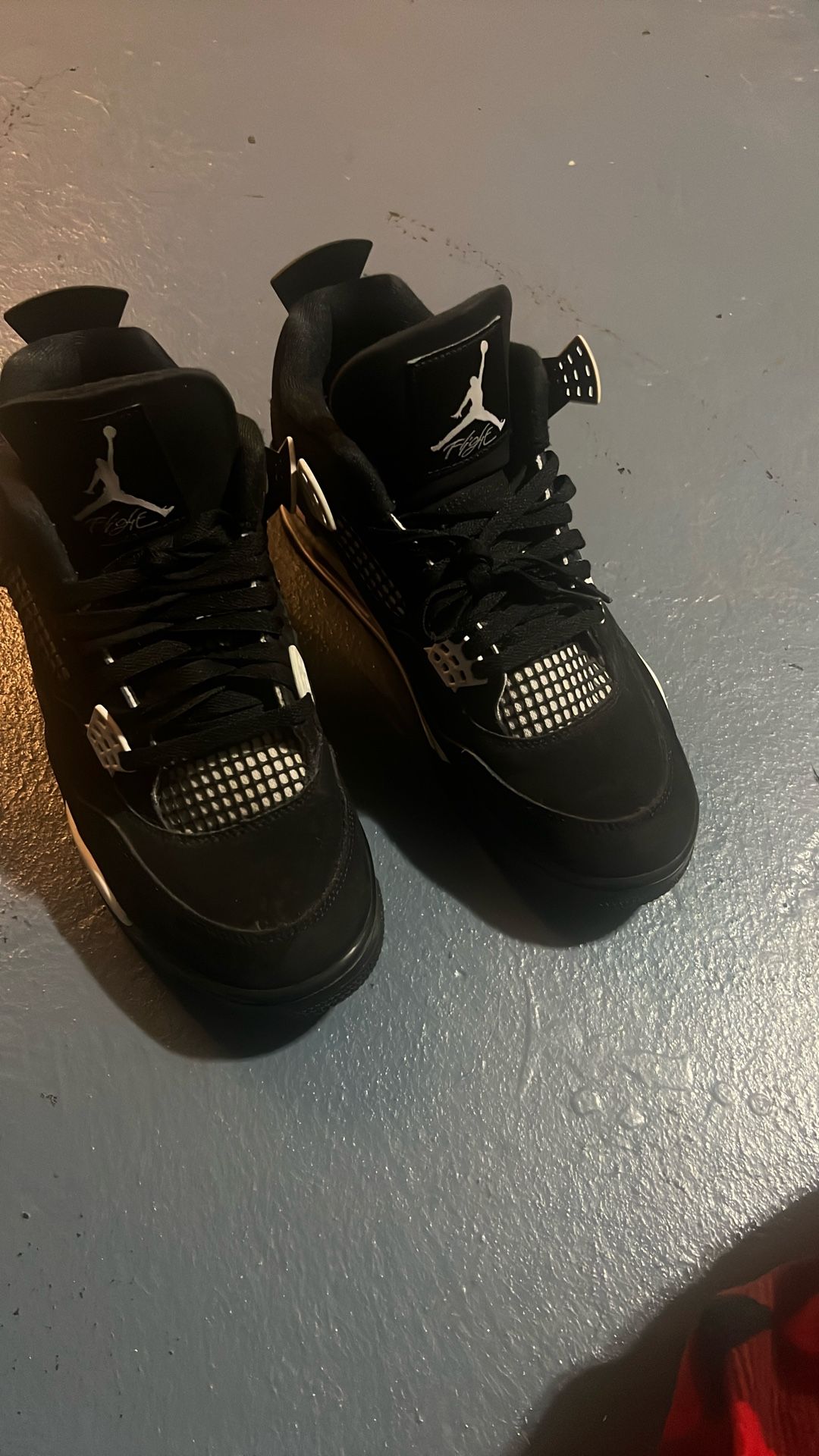 Jordan 4 White Thunder