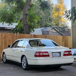1998 Infiniti Q45 Thumbnail