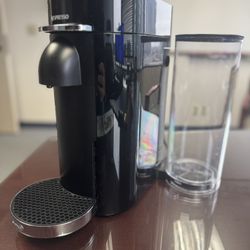 Nespresso VertuoPlus Espresso Machine by De’Longhi