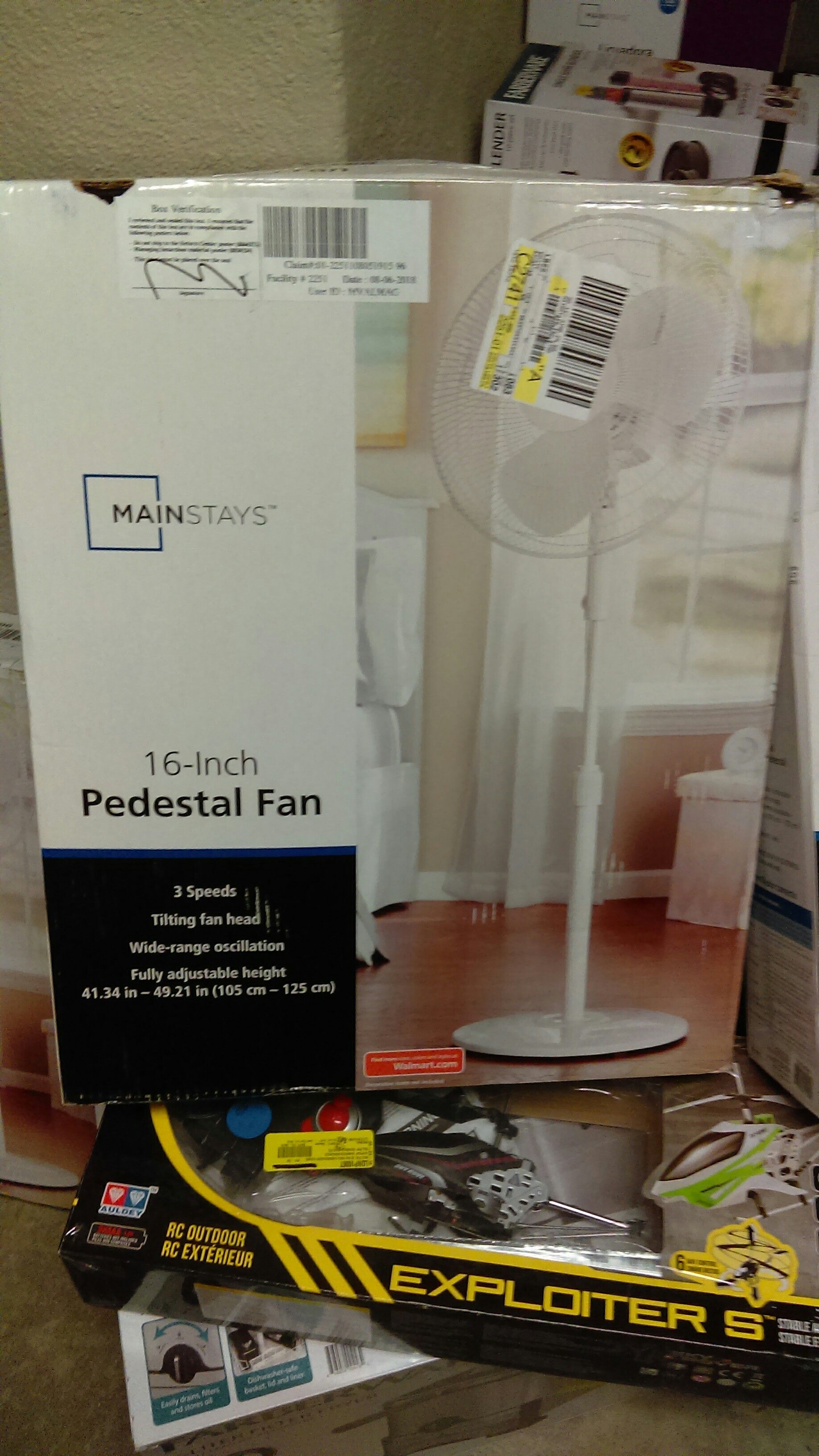 Mainstays 16-inch pedestal fan